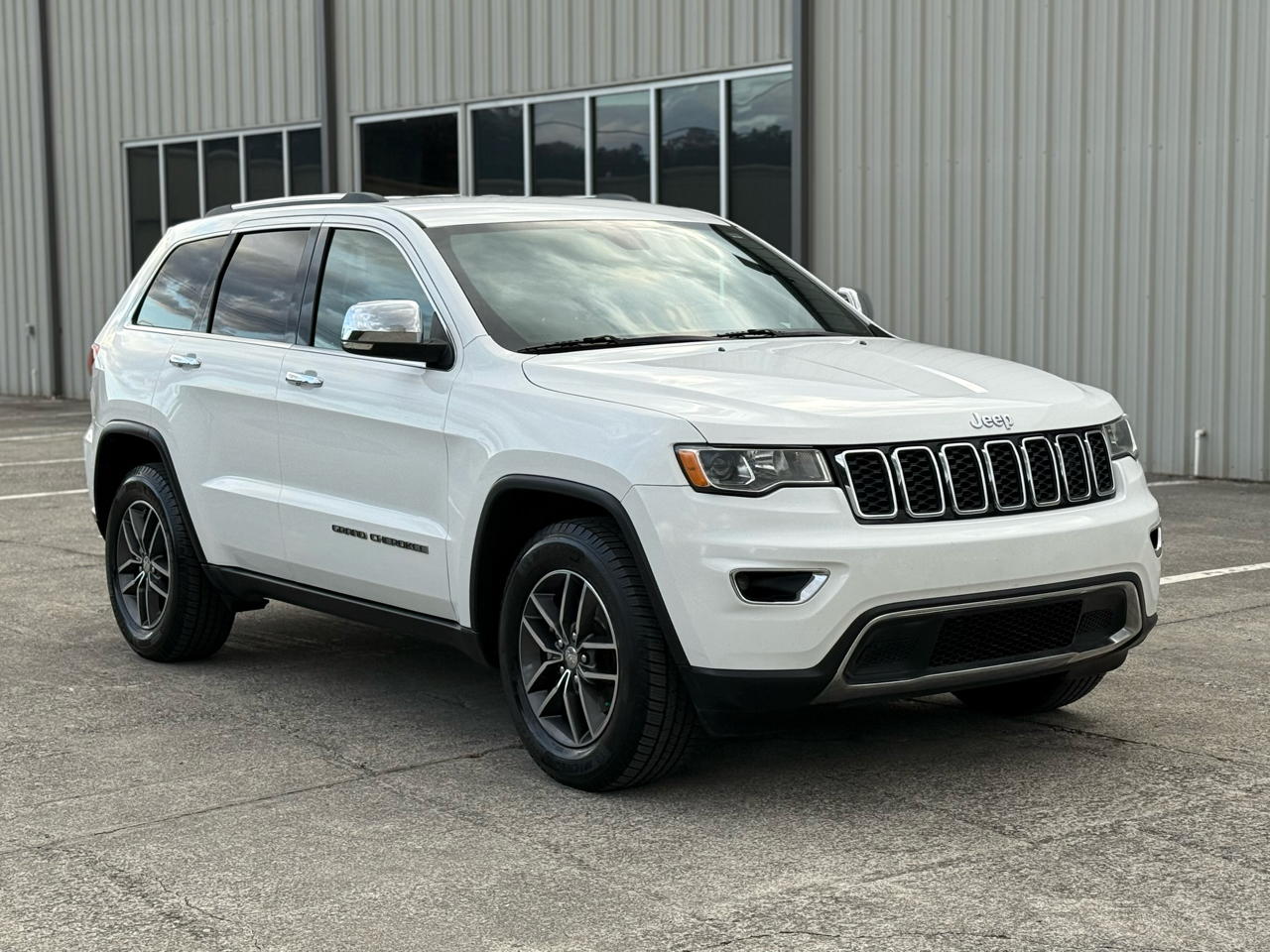 2018 Jeep Grand Cherokee Limited photo 2