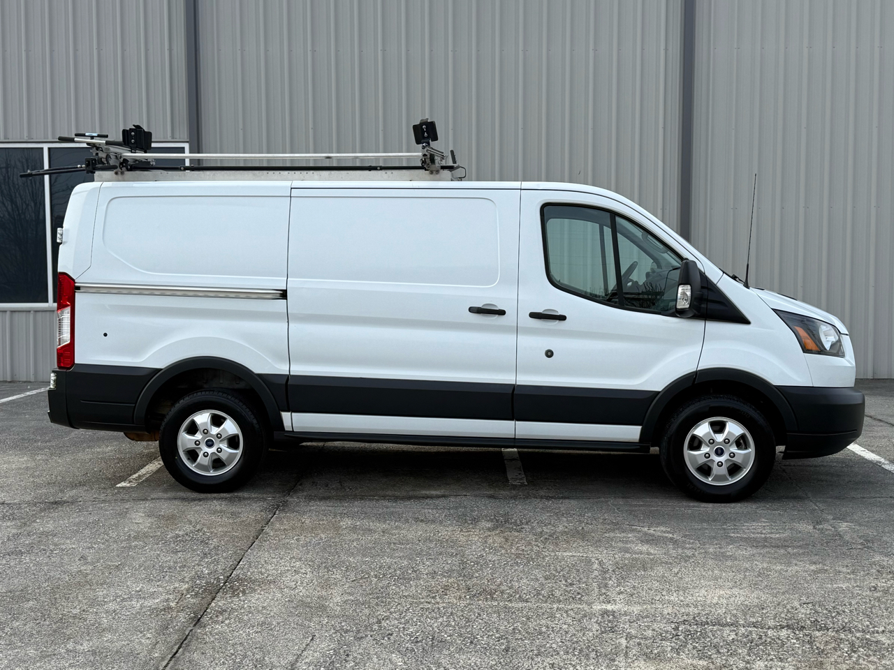 2017 Ford Transit Van photo 4