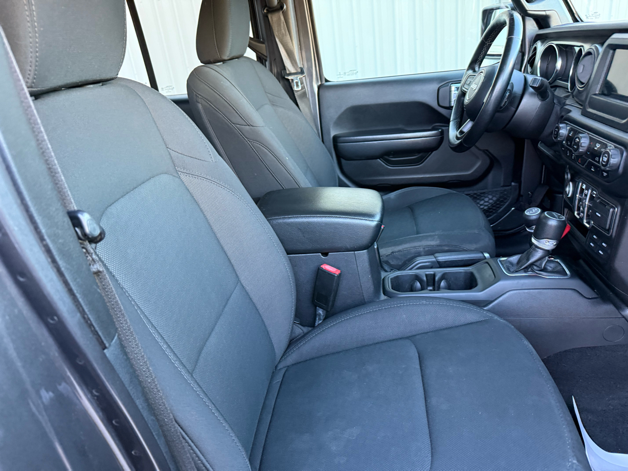 Jeep Gladiator  2021