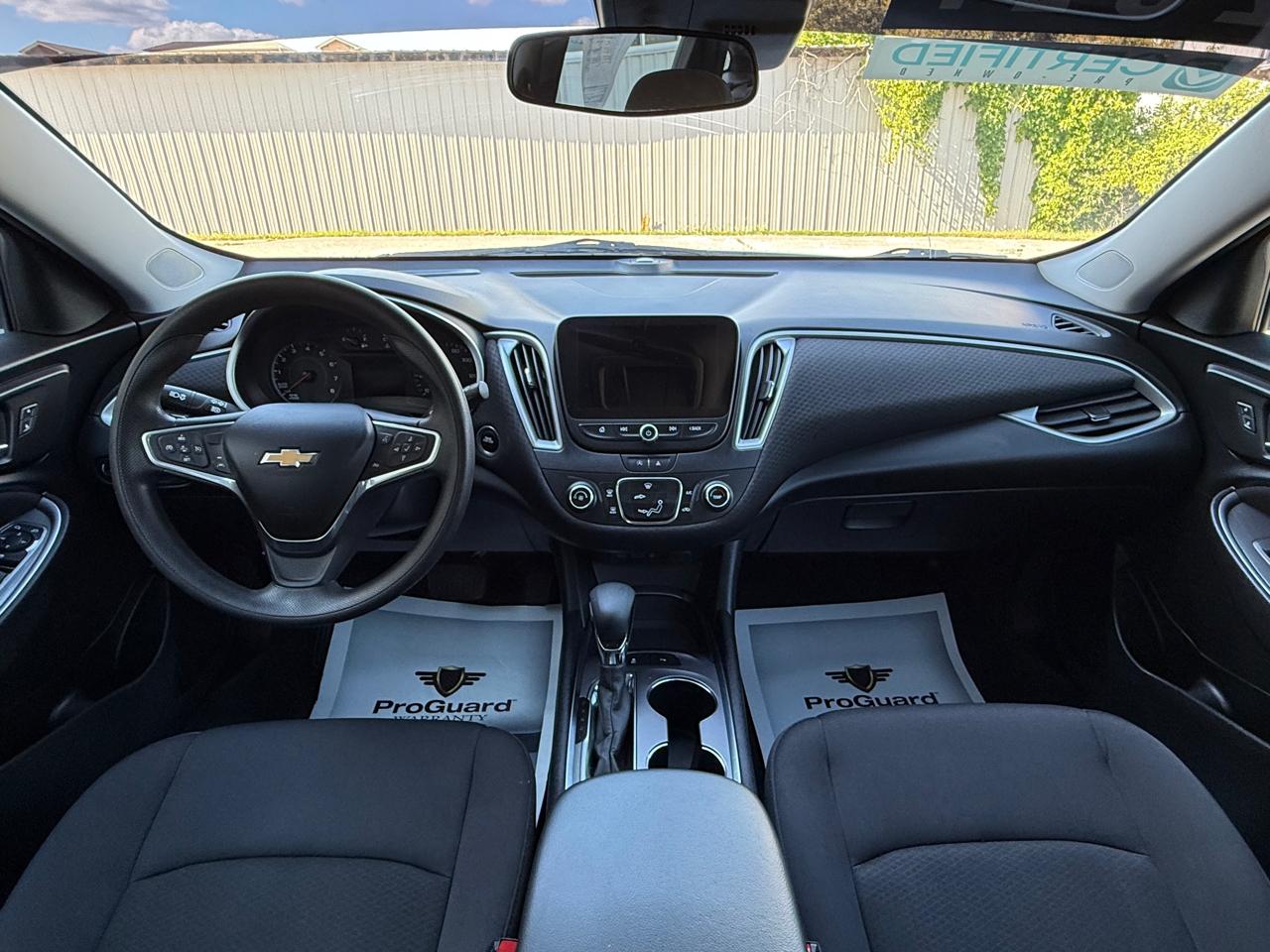 Chevrolet Malibu  2021
