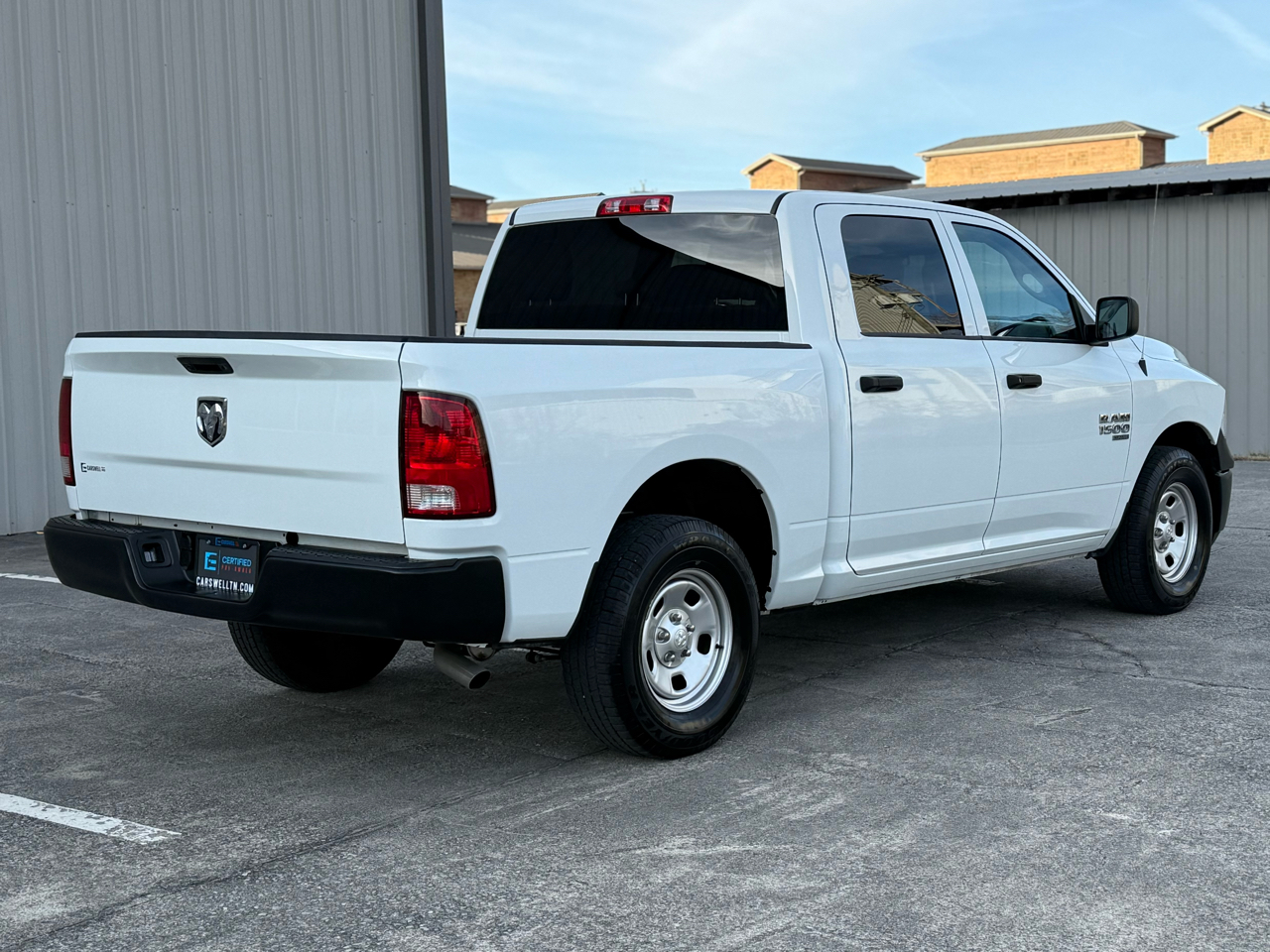 RAM 1500 Classic Tradesman 4x2 Crew Cab 5'7" Box 2023