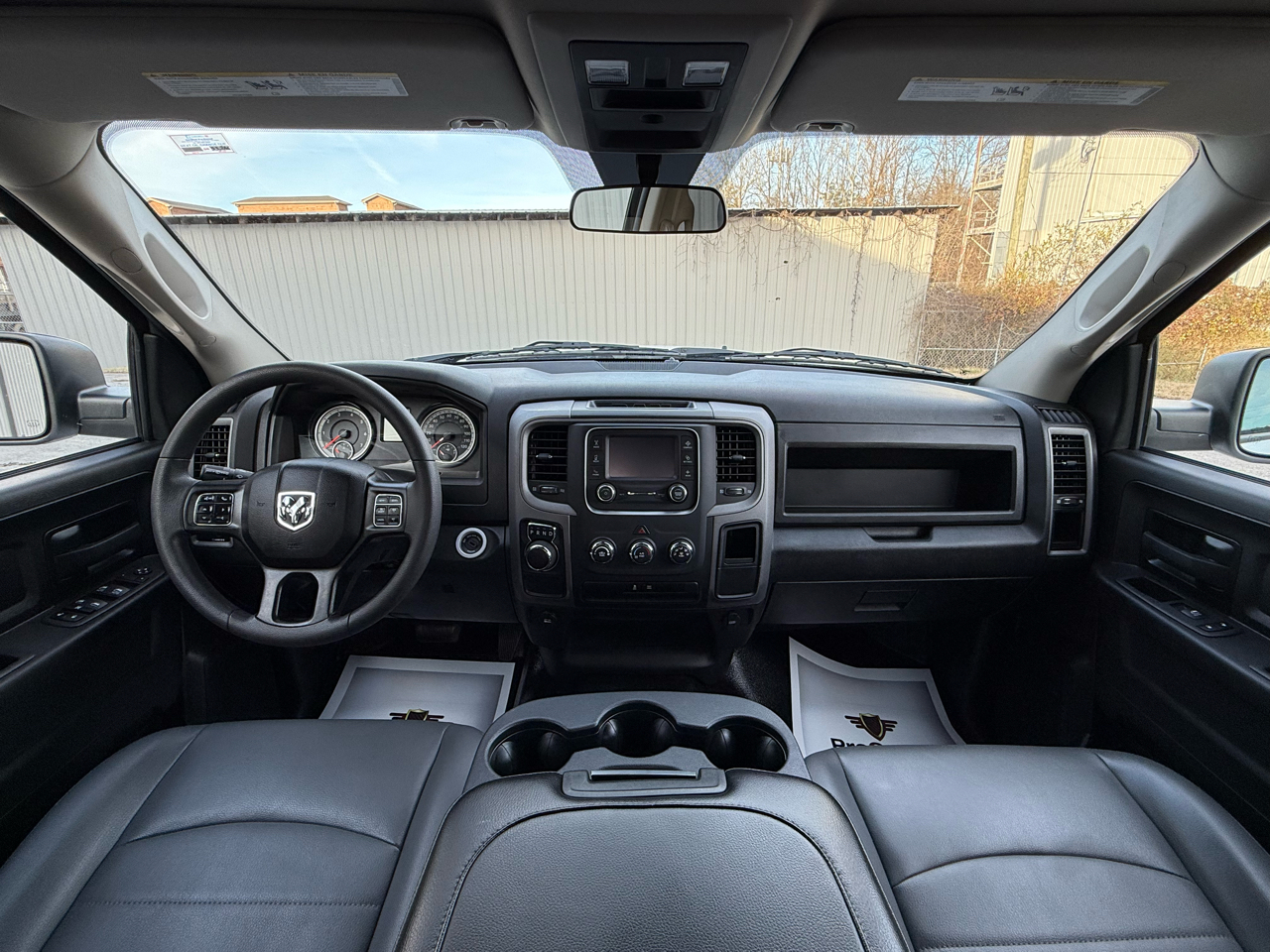 RAM 1500 Classic Tradesman 4x2 Crew Cab 5'7" Box 2023