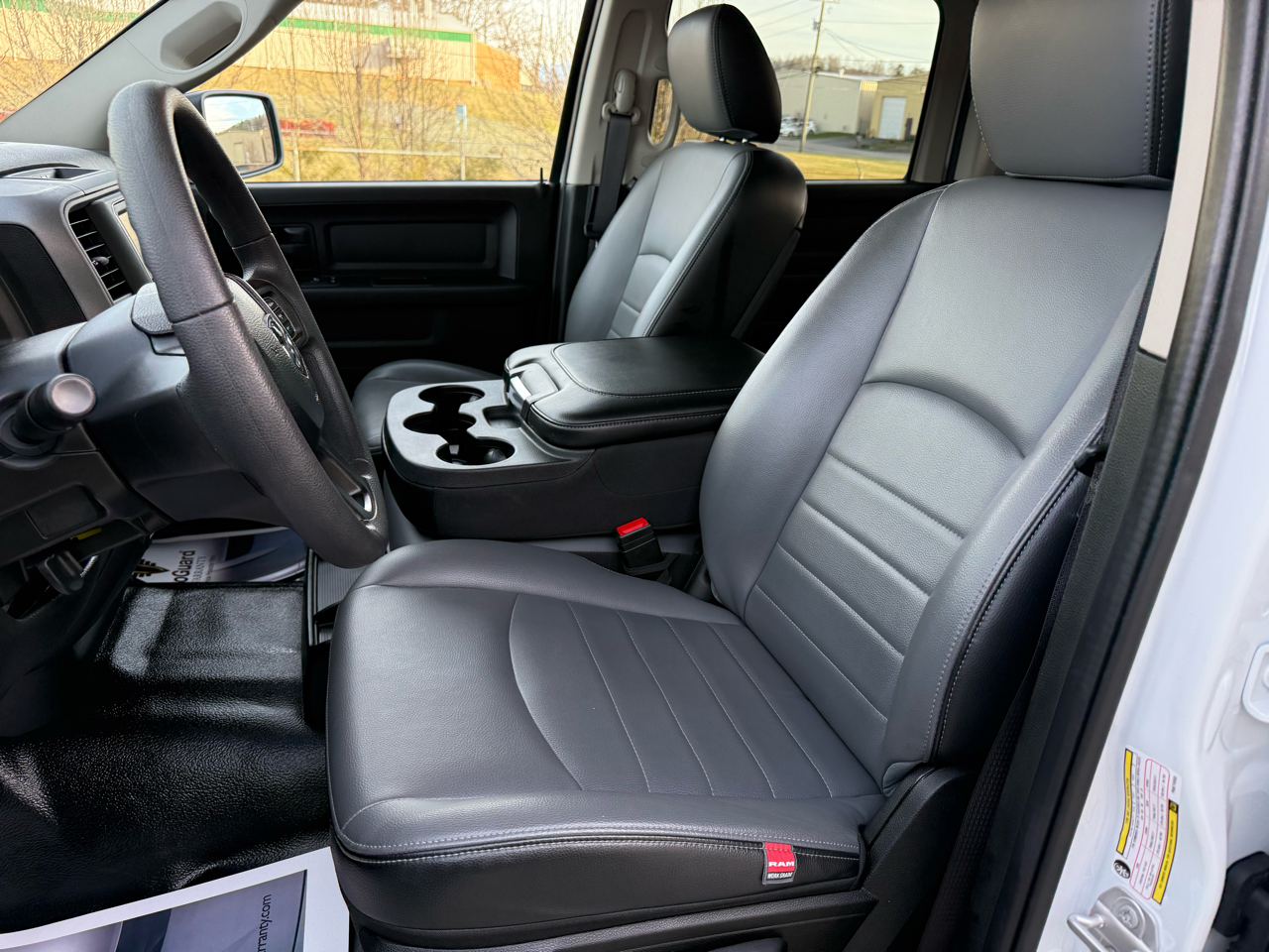 RAM 1500 Classic Tradesman 4x2 Crew Cab 5'7" Box 2023