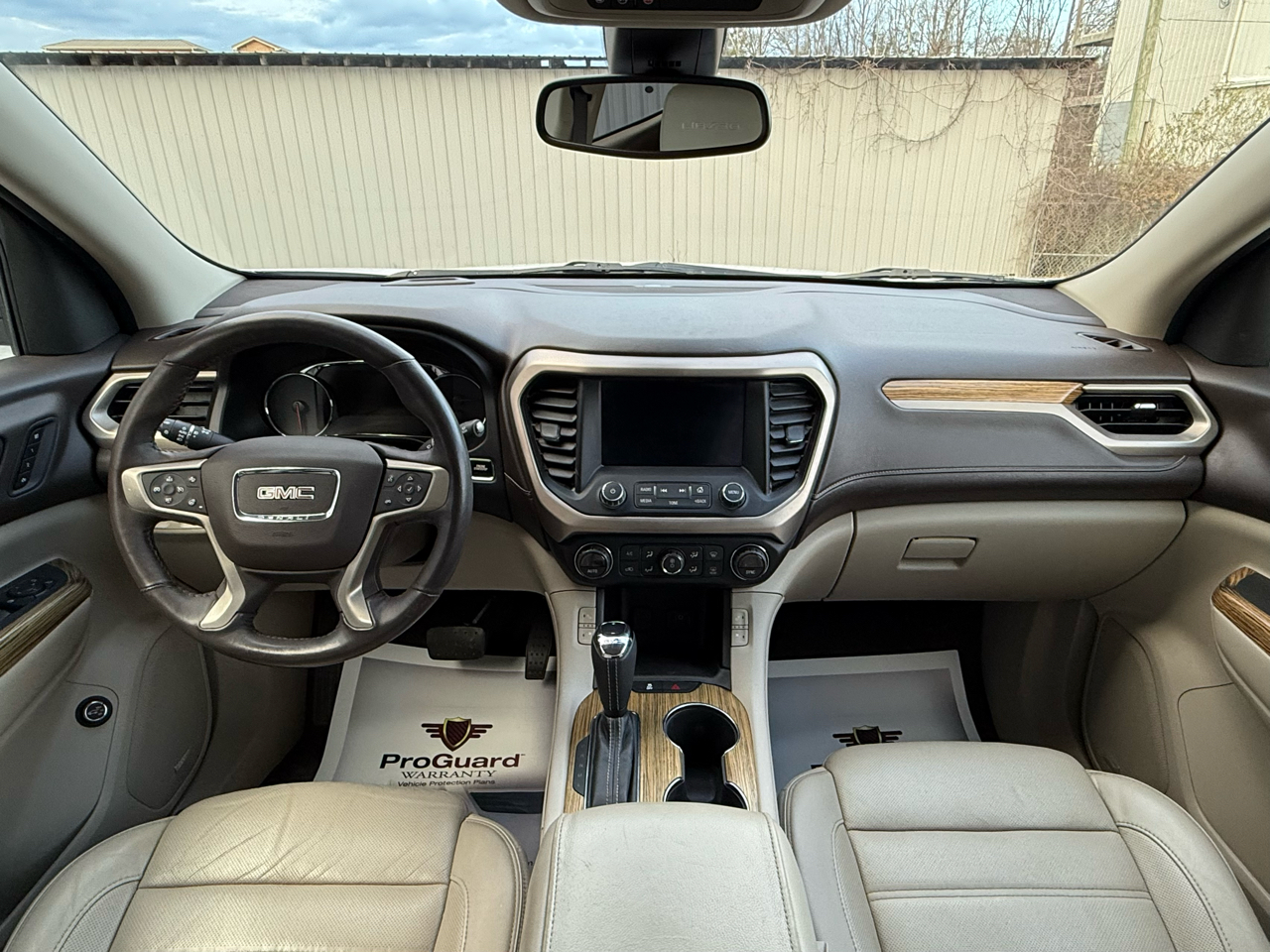 GMC Acadia Denali 2017