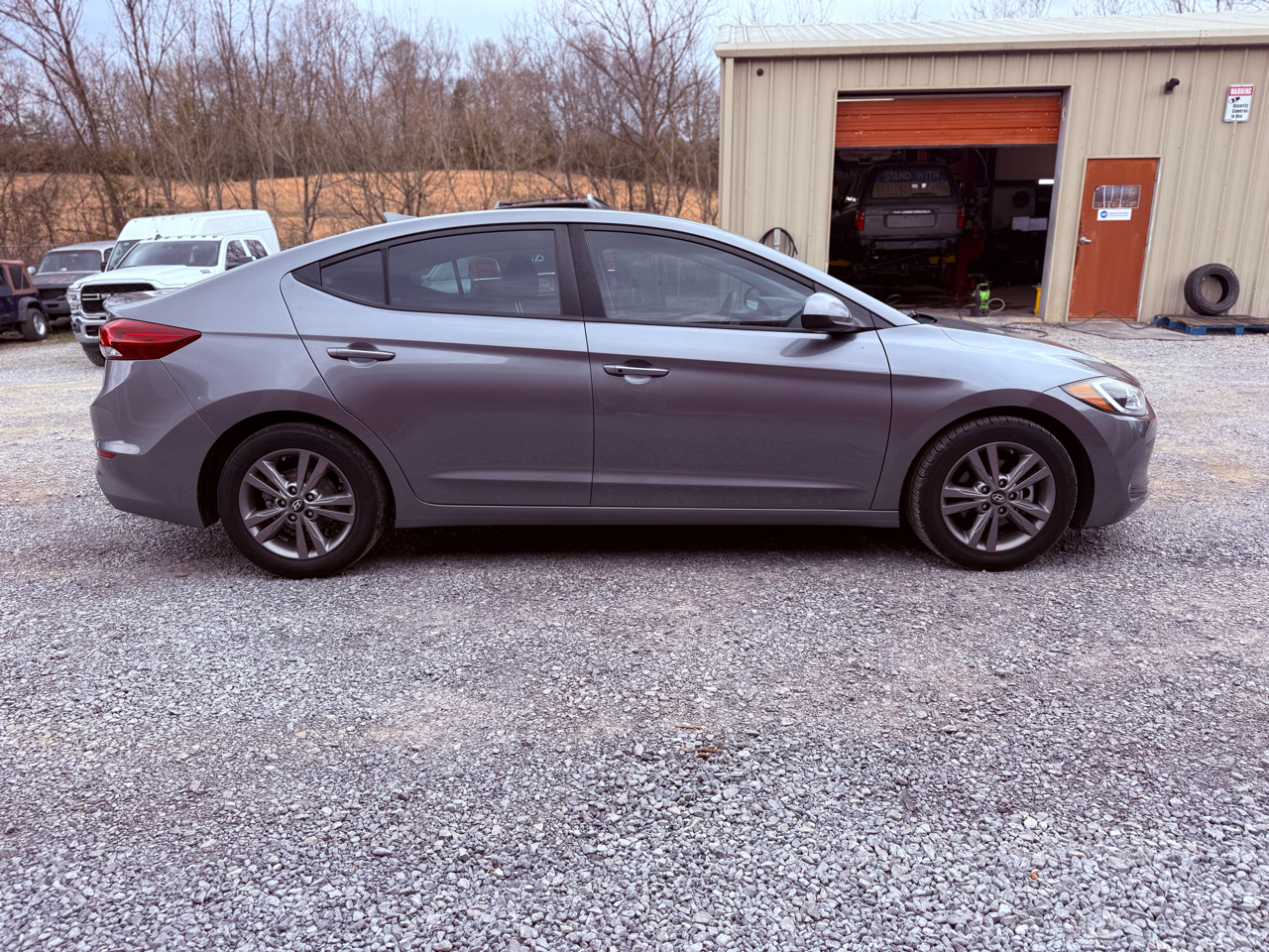 Hyundai Elantra  2018