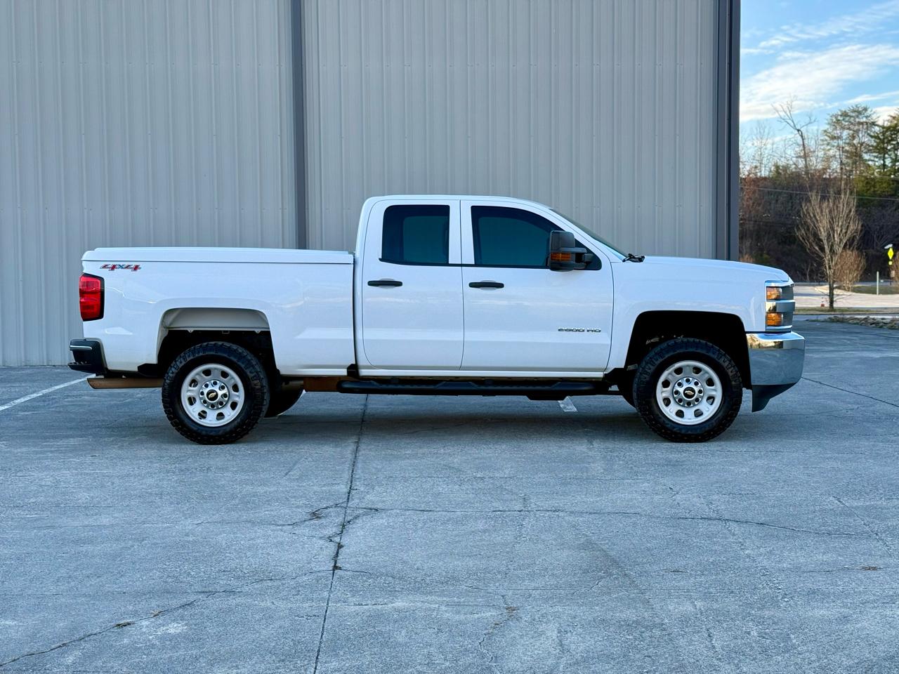 Chevrolet Silverado 2500HD 4WD Double Cab 144.2" Work Truck 2017