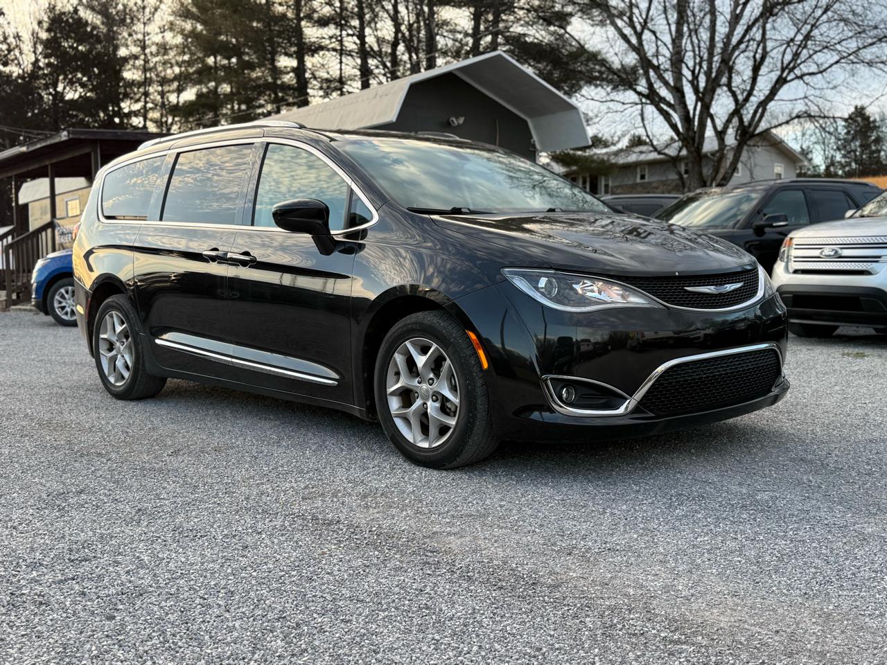 Chrysler Pacifica  2018