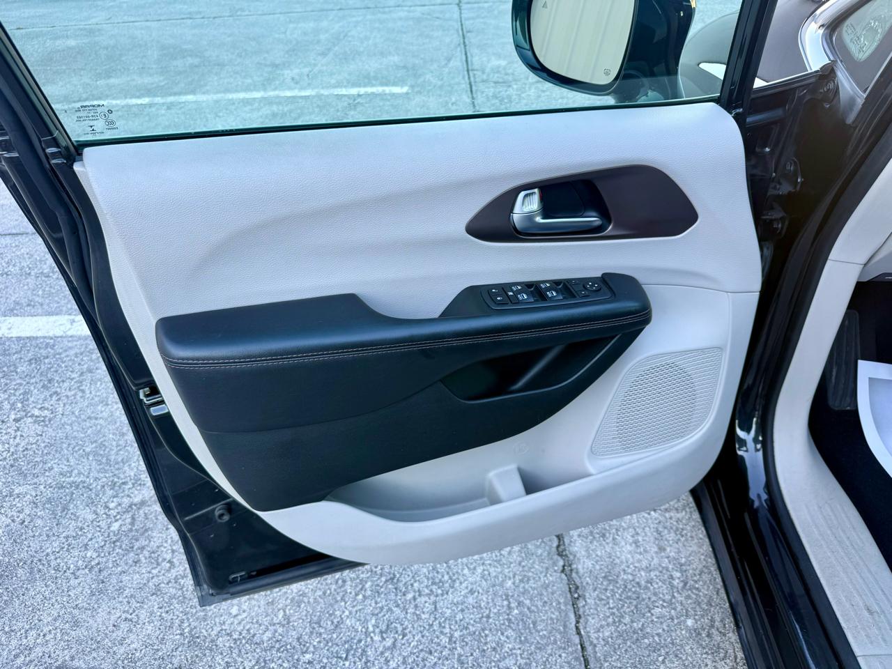 Chrysler Pacifica  2018