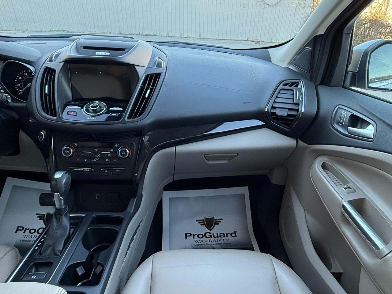 Ford Escape Titanium AWD 2017