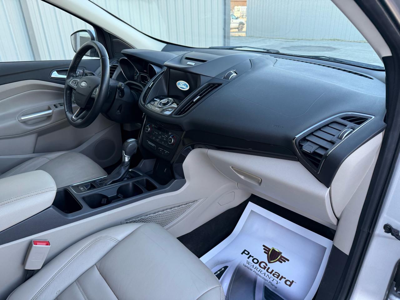 Ford Escape Titanium AWD 2017