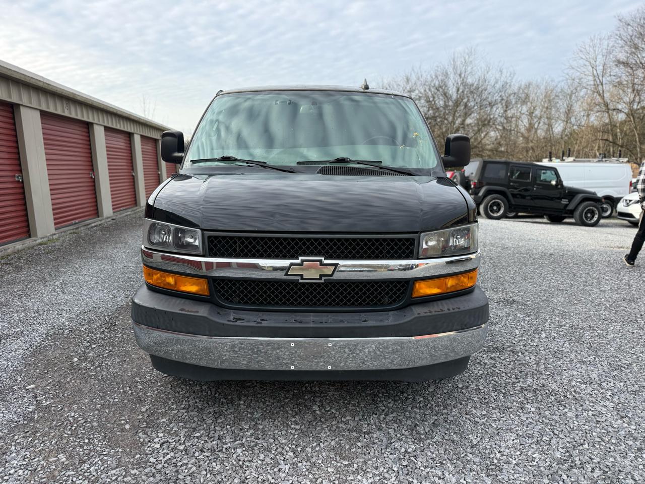 Chevrolet Express Cargo Van RWD 2500 135" 2018