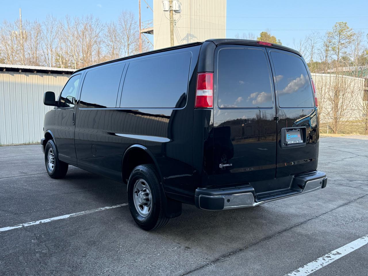 Chevrolet Express Cargo Van RWD 2500 135" 2018