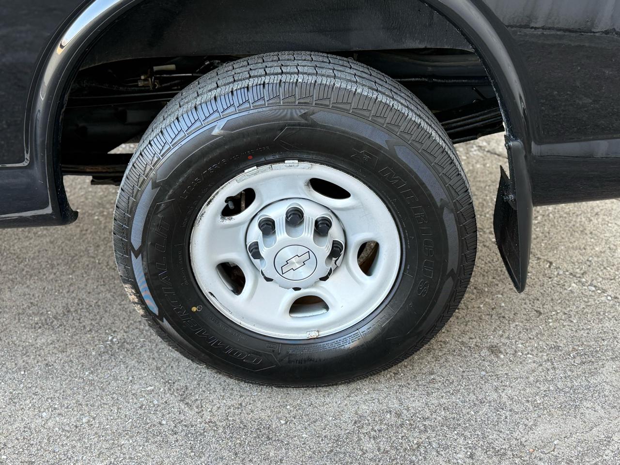 Chevrolet Express Cargo Van RWD 2500 135" 2018