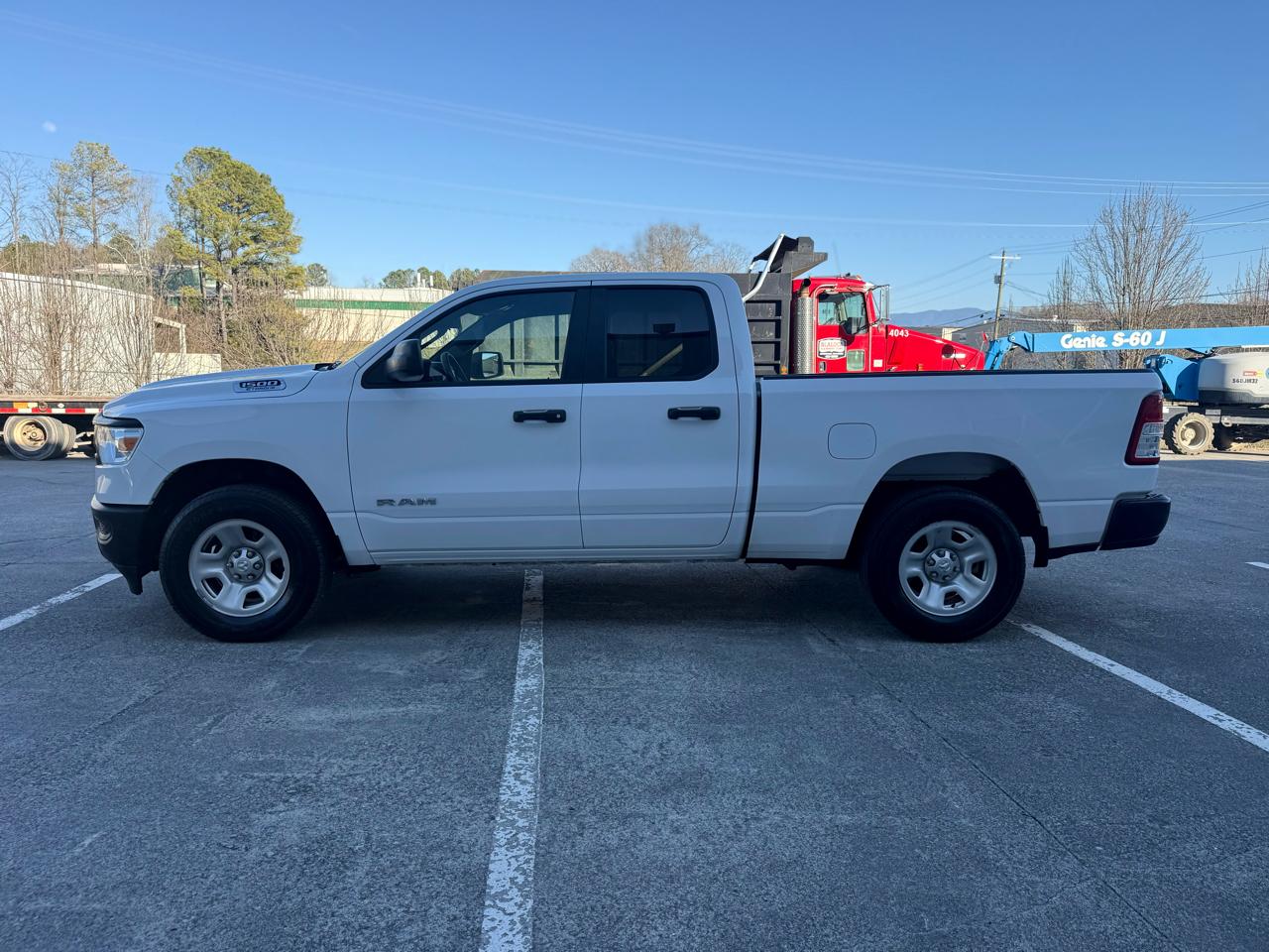 RAM 1500 Tradesman 4x4 Quad Cab 6'4" Box 2022