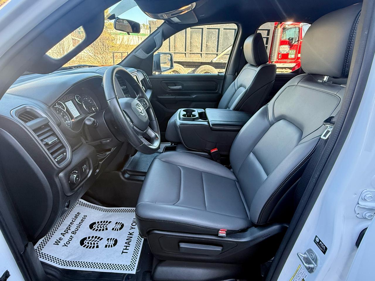 RAM 1500 Tradesman 4x4 Quad Cab 6'4" Box 2022