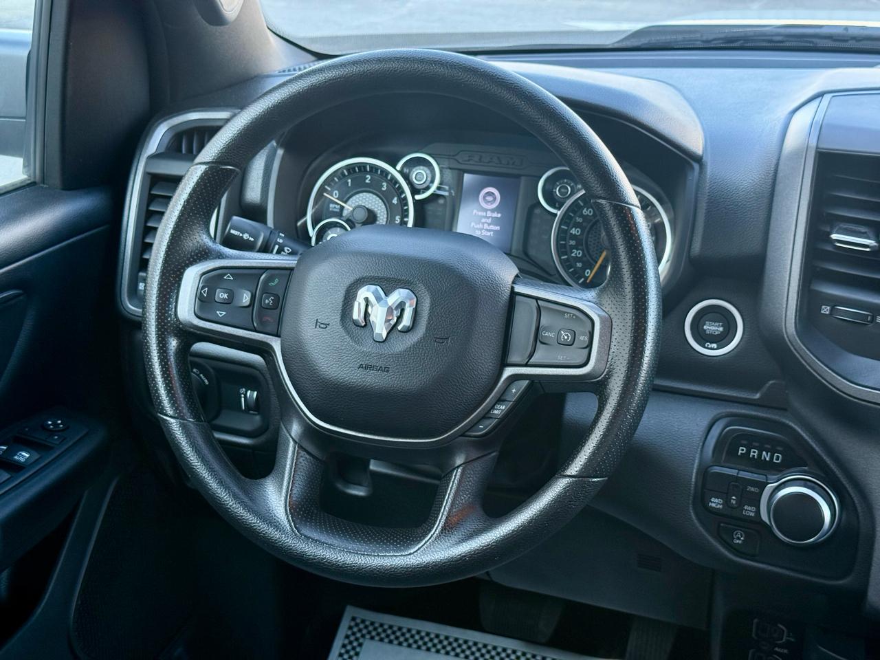 RAM 1500 Tradesman 4x4 Quad Cab 6'4" Box 2022