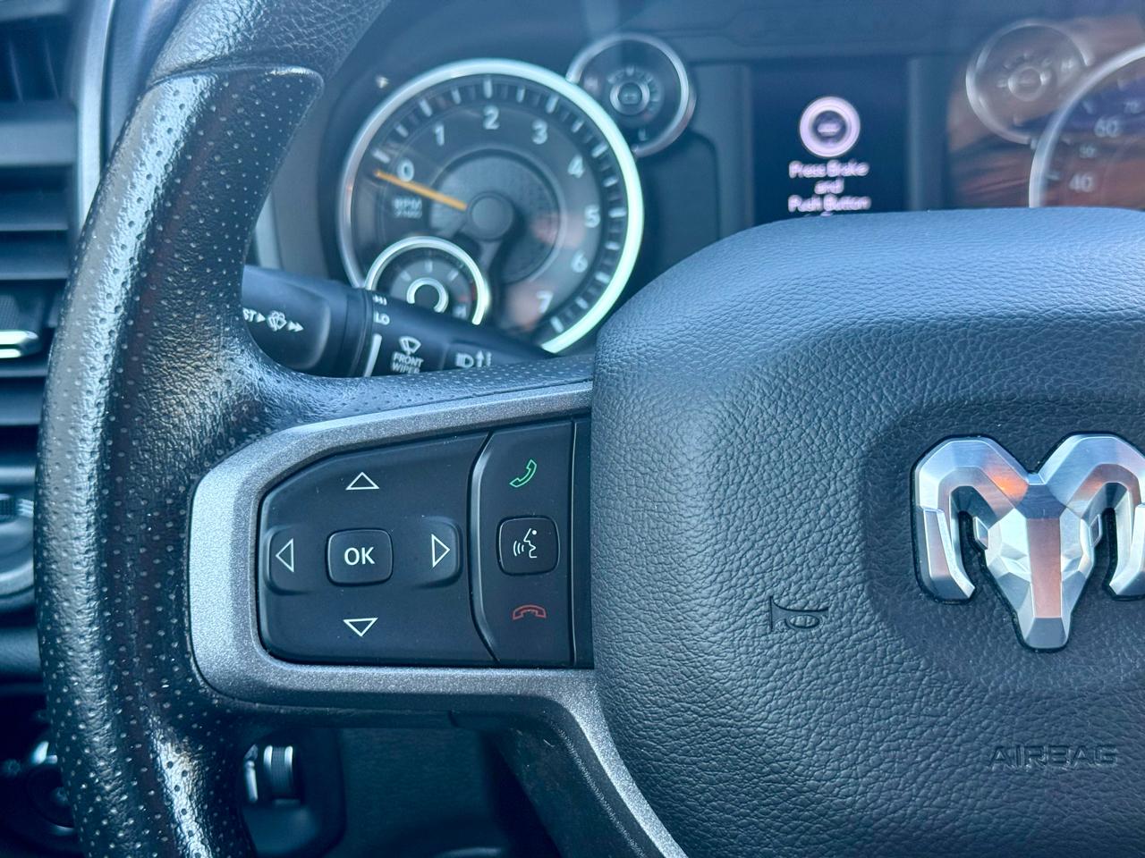 RAM 1500 Tradesman 4x4 Quad Cab 6'4" Box 2022