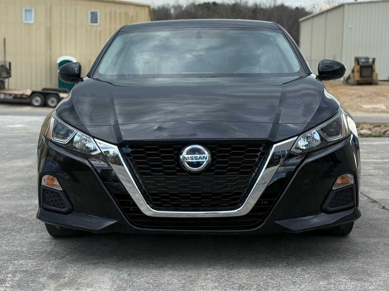 Nissan Altima  2020