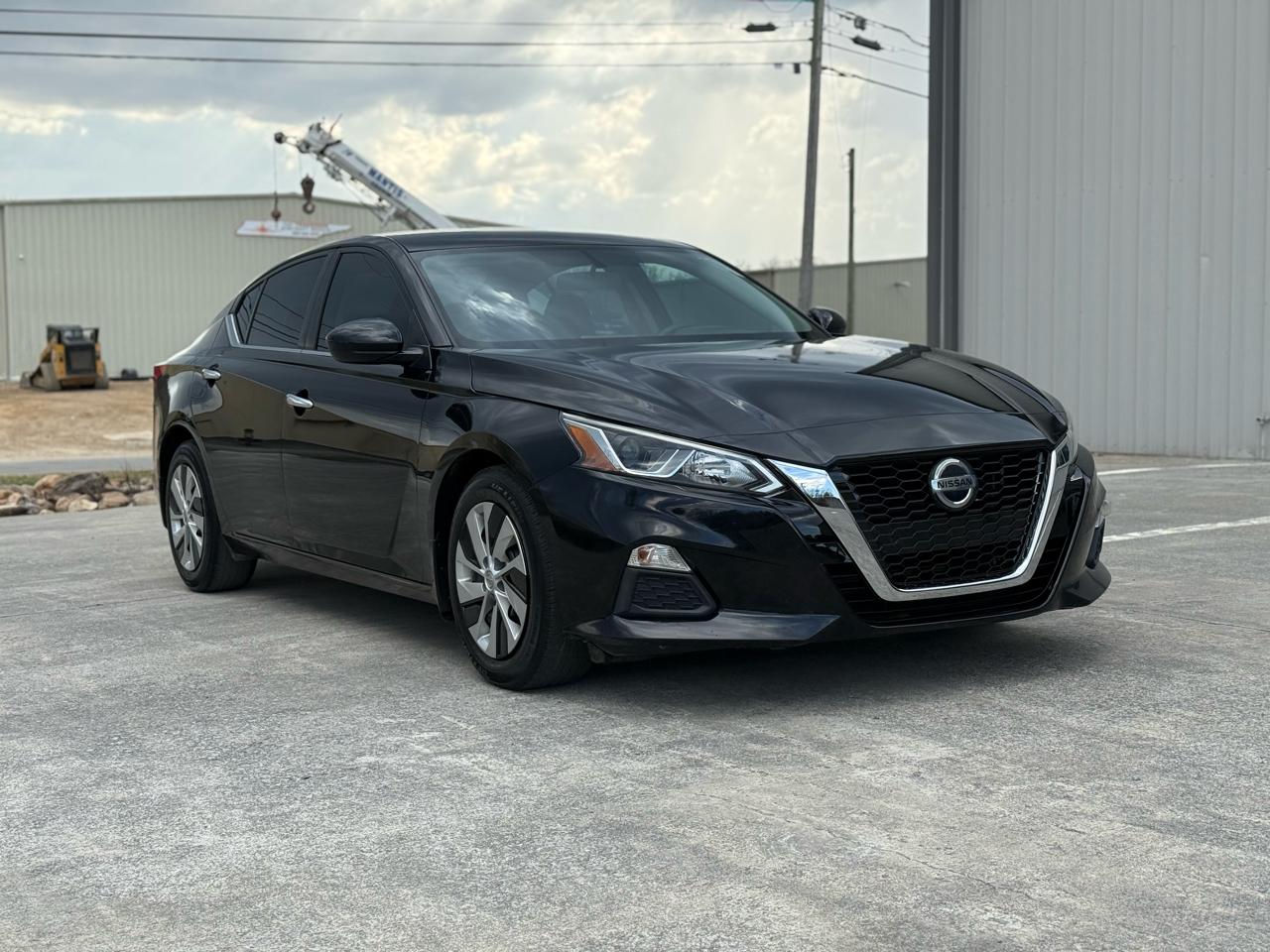 Nissan Altima  2020