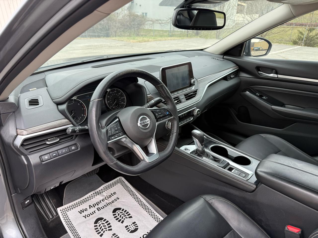 2020 Nissan Altima Platinum - Photo 17