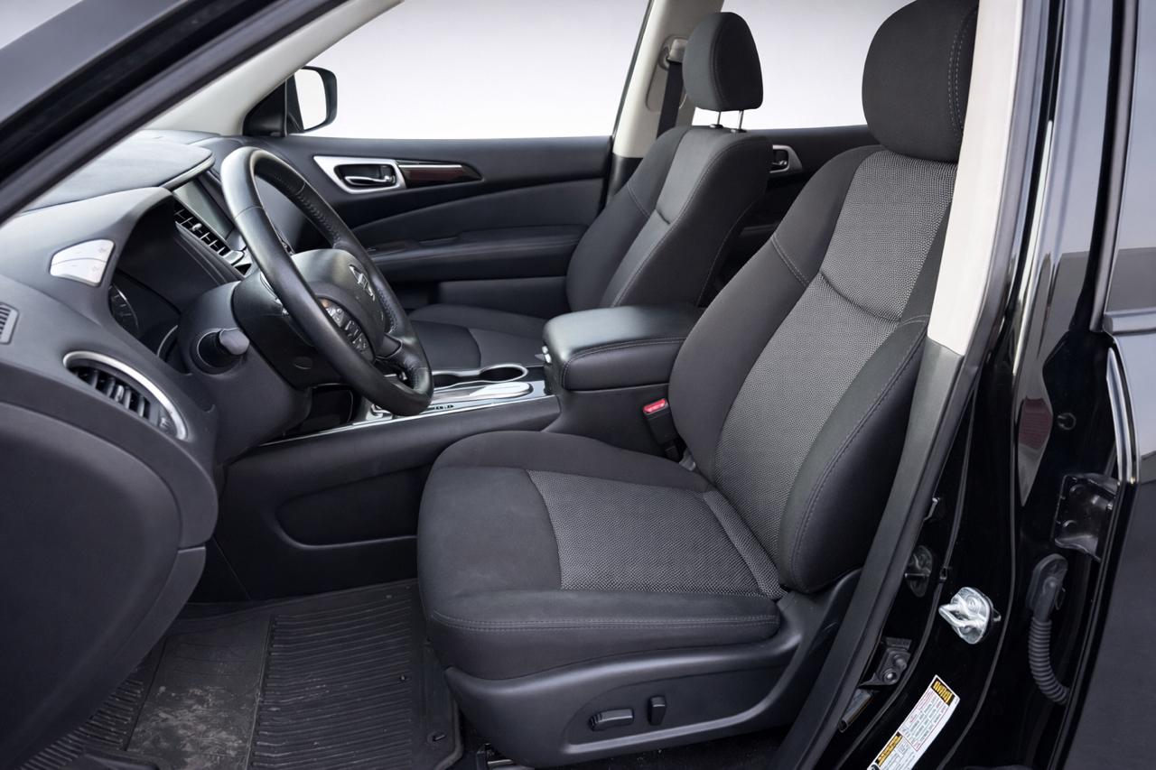 Nissan Pathfinder  2020