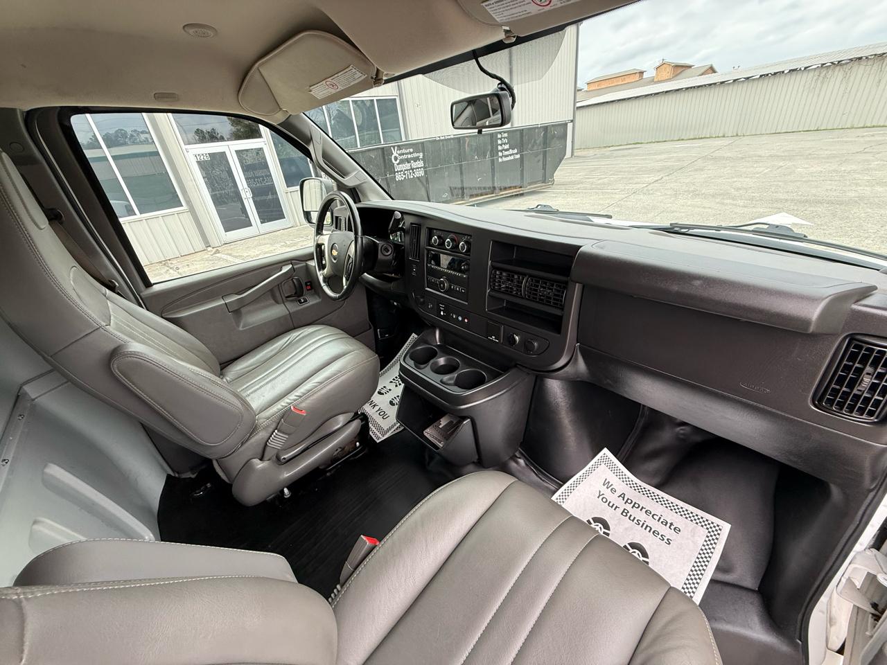 Chevrolet Express Cargo Van RWD 2500 135" 2019