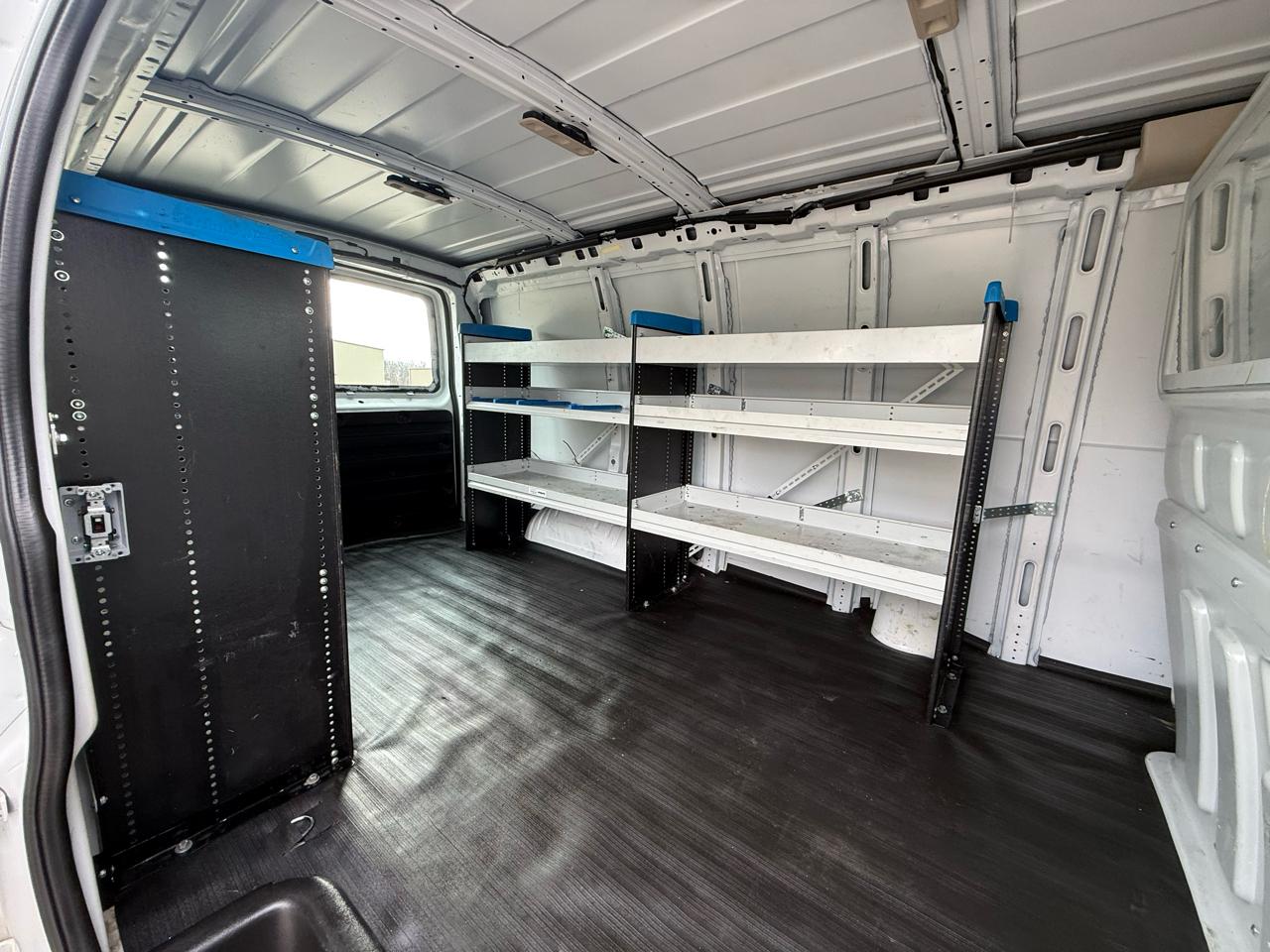 Chevrolet Express Cargo Van RWD 2500 135" 2019