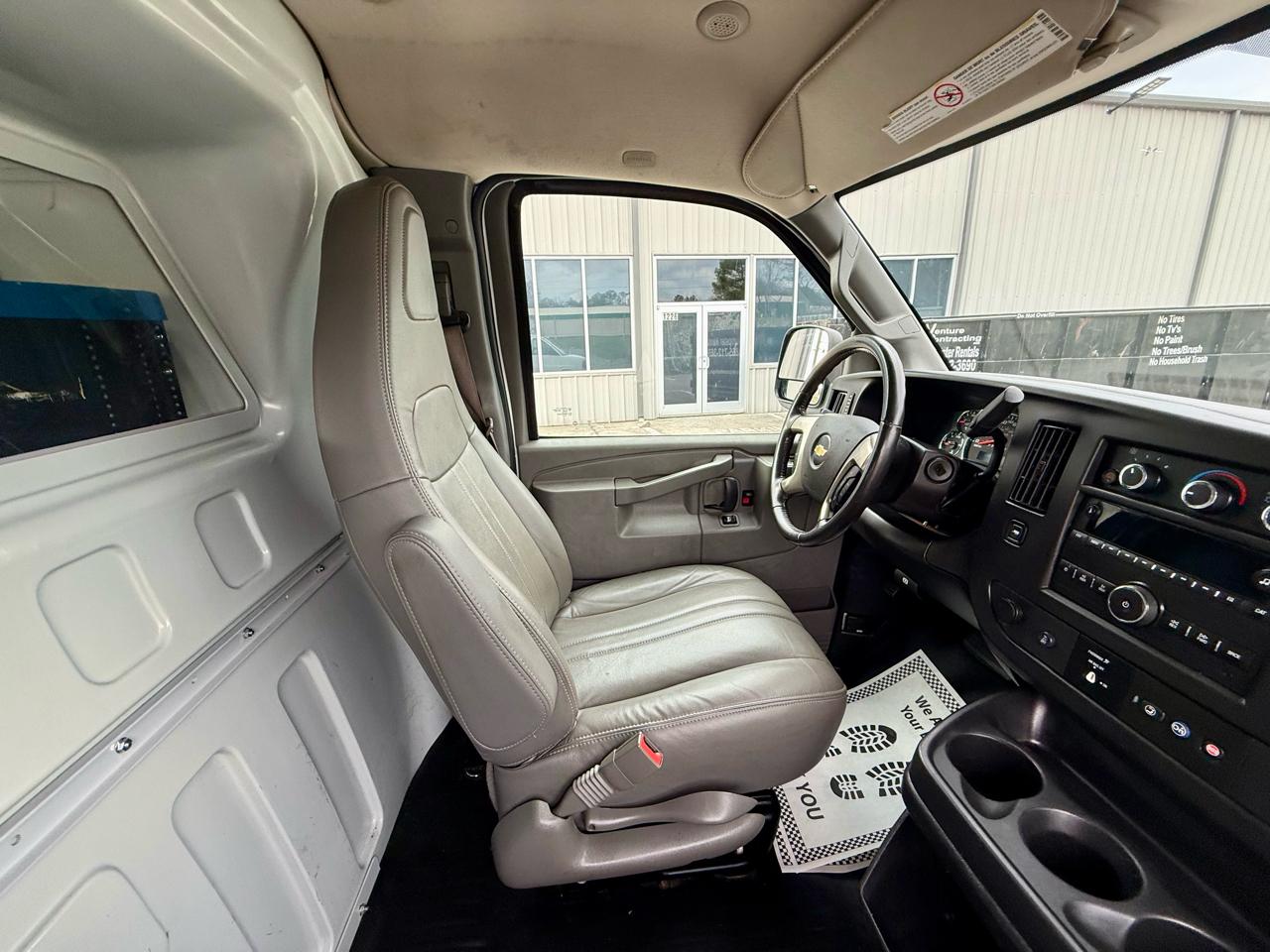 Chevrolet Express Cargo Van RWD 2500 135" 2019