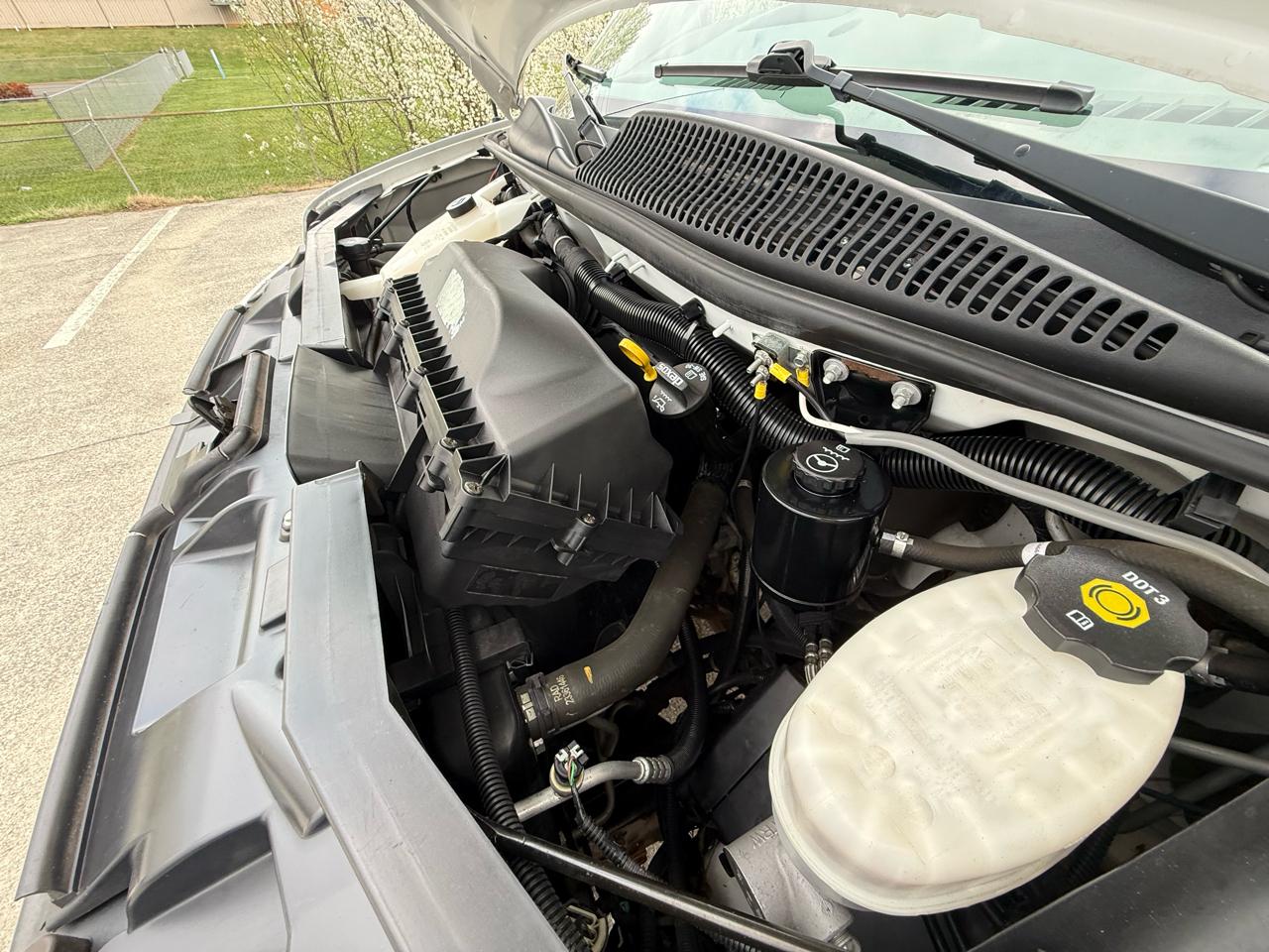 Chevrolet Express Cargo Van RWD 2500 135" 2019