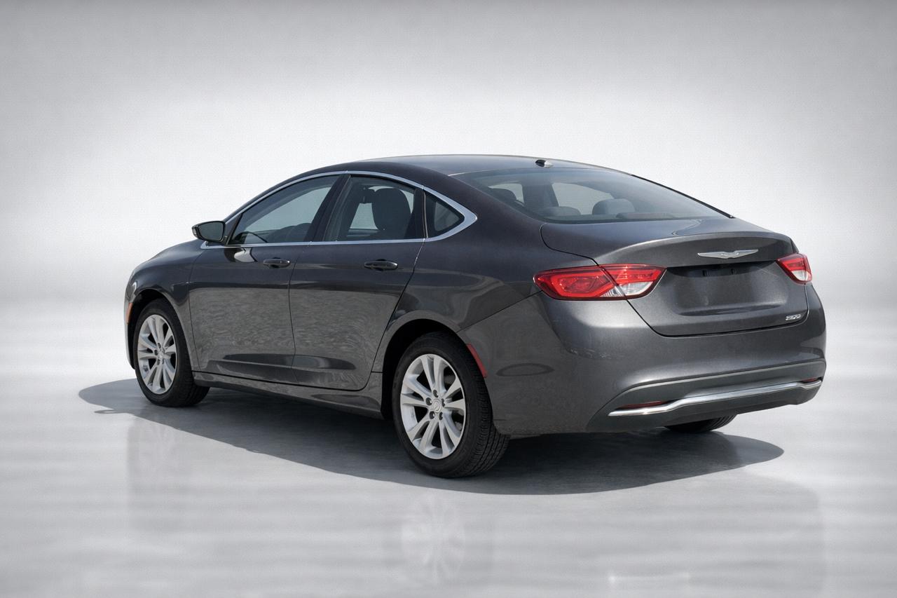 Chrysler 200  2015