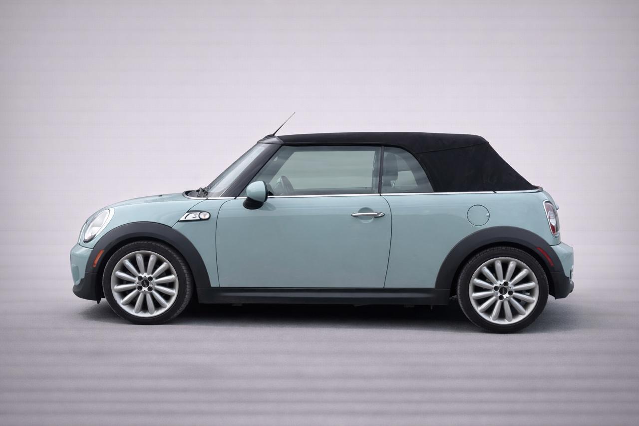 MINI Cooper Convertible  2012