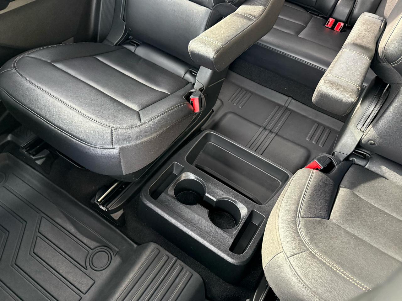 Ford Explorer XLT 4WD 2020