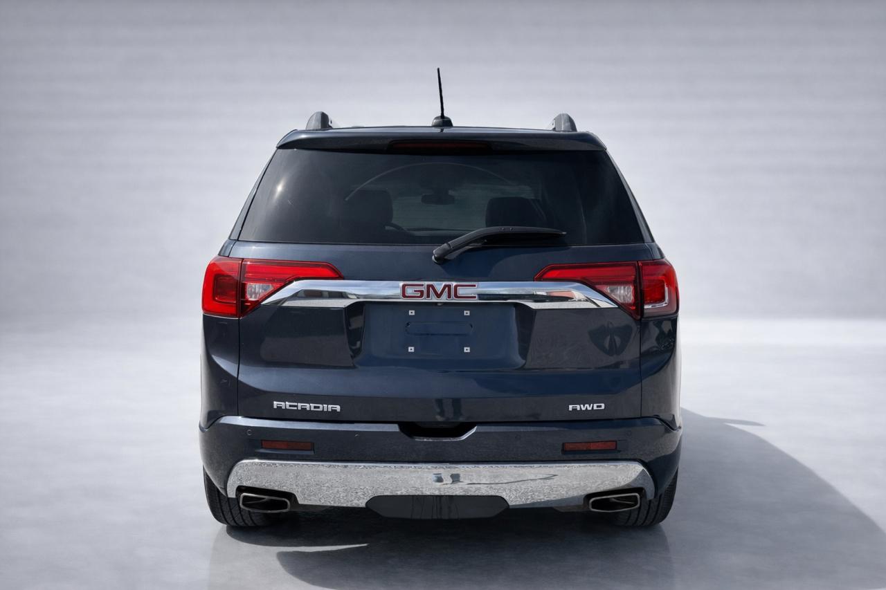 GMC Acadia Denali AWD 2019