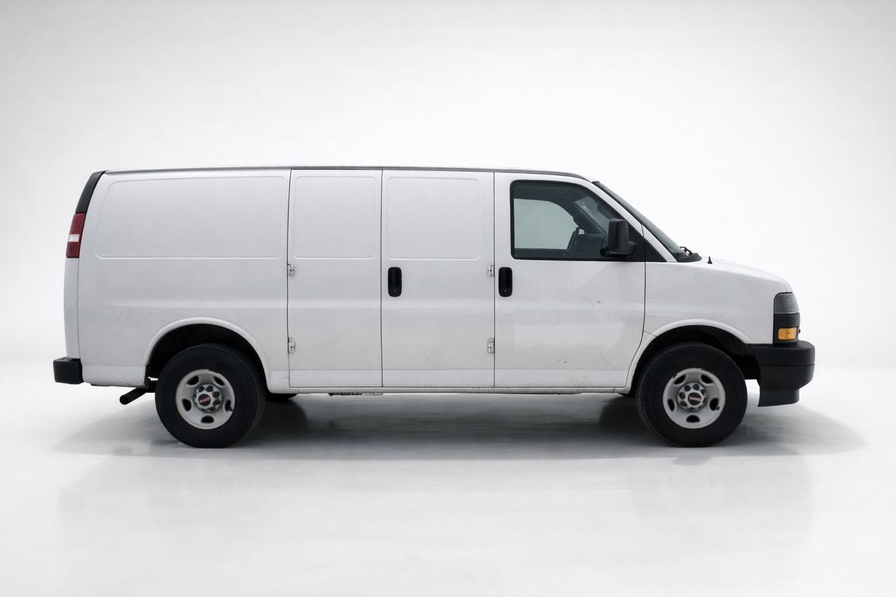 GMC Savana Cargo Van RWD 2500 135" 2021