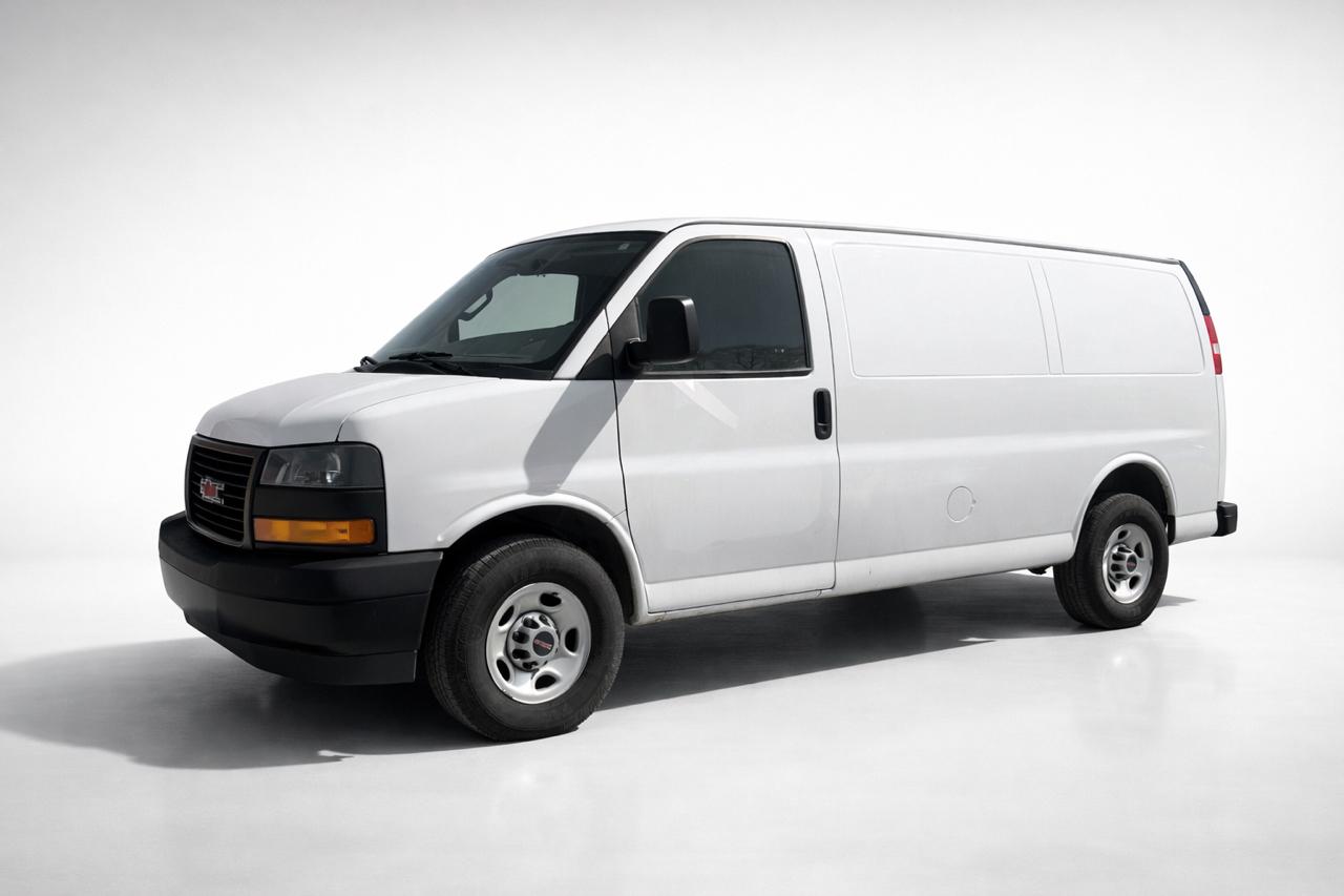 GMC Savana Cargo Van RWD 2500 135" 2021