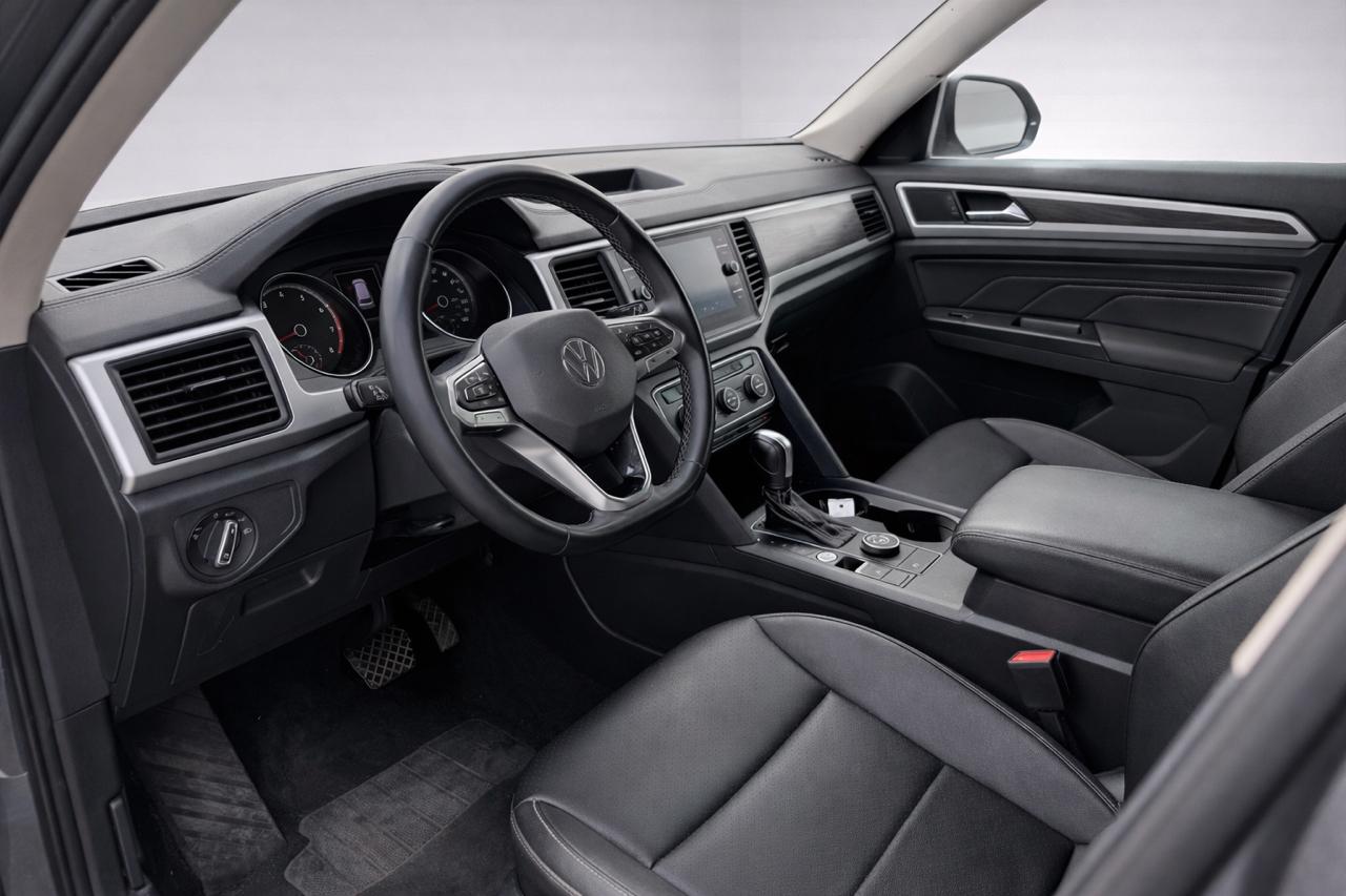 Volkswagen Atlas 3.6L V6 SE w/Technology 4MOTION 2021