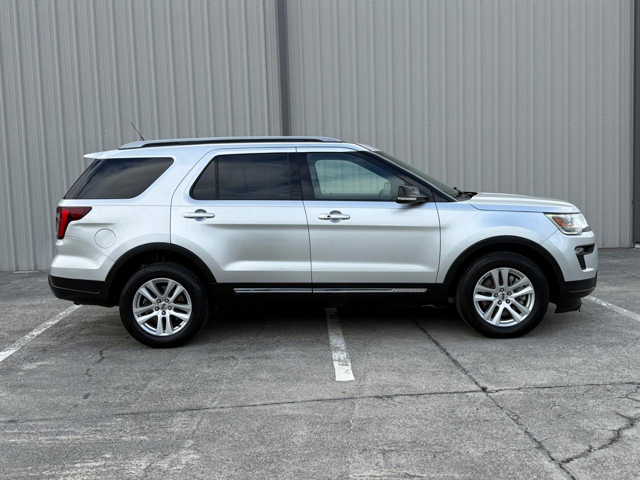Ford Explorer XLT 4WD 2018