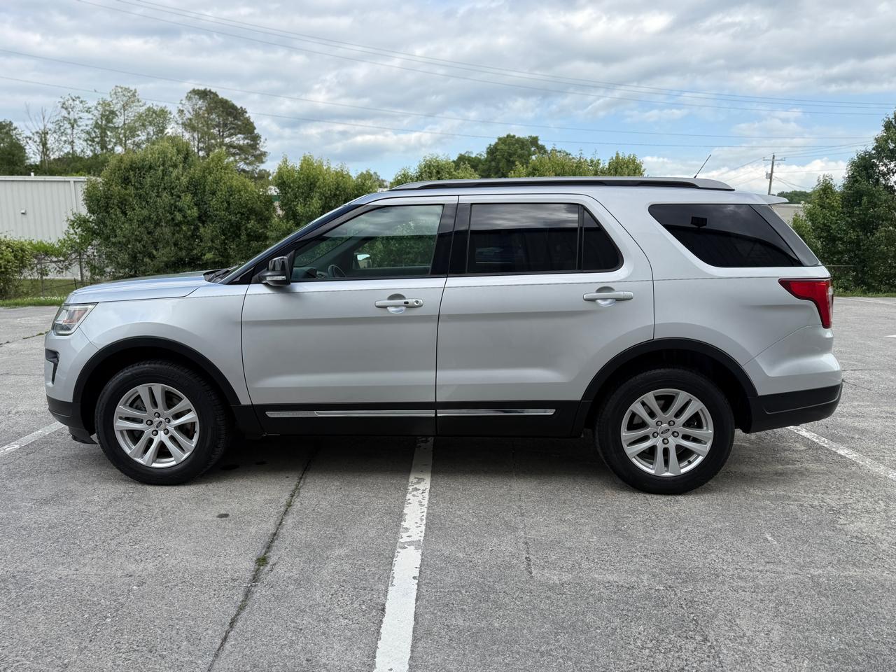 Ford Explorer XLT 4WD 2018