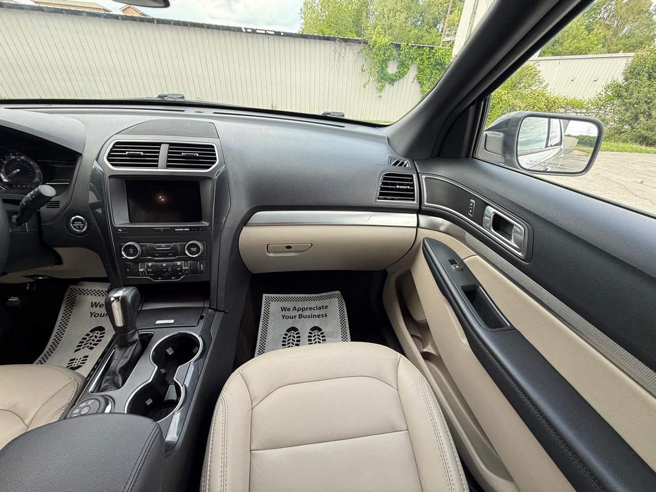 Ford Explorer XLT 4WD 2018