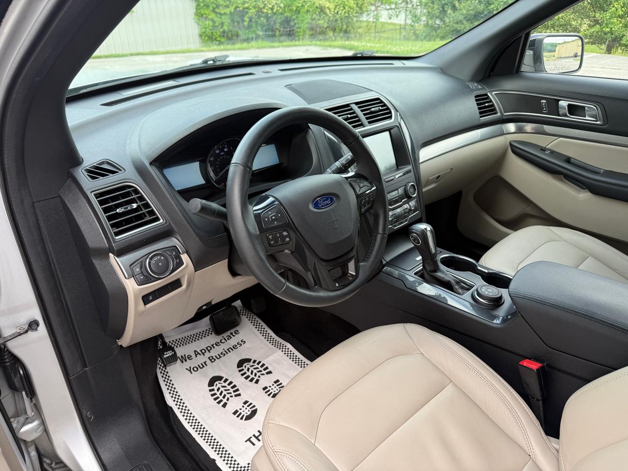 Ford Explorer XLT 4WD 2018