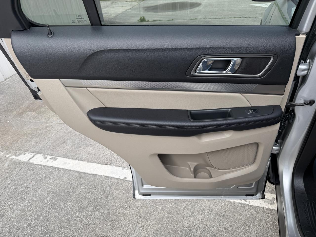Ford Explorer XLT 4WD 2018