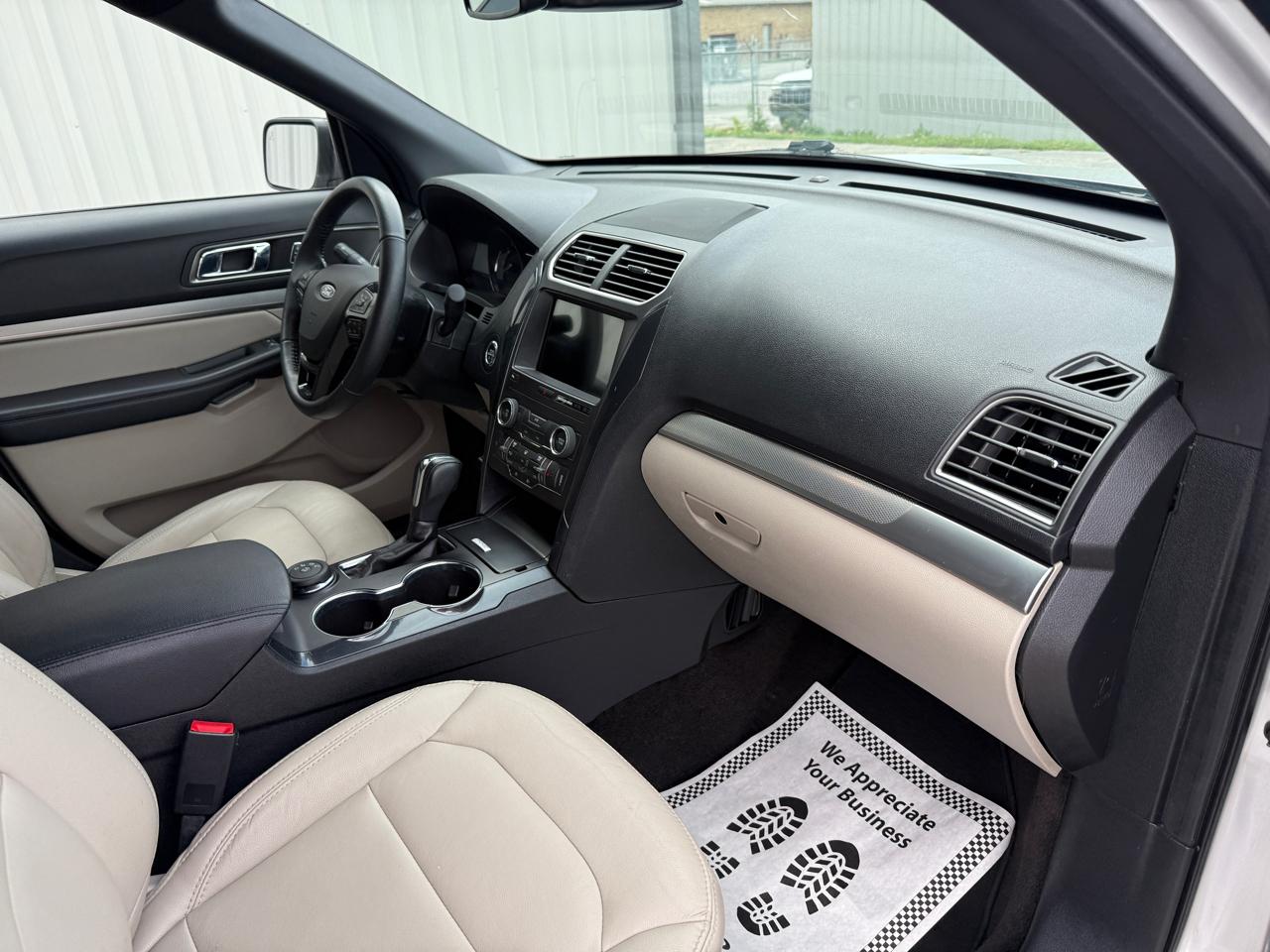 Ford Explorer XLT 4WD 2018