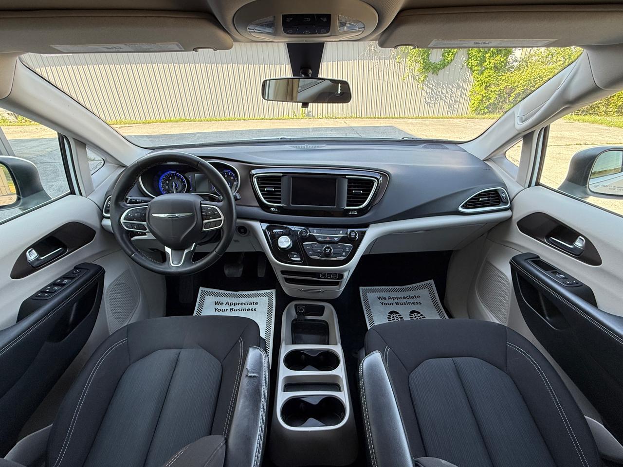 Chrysler Voyager  2022