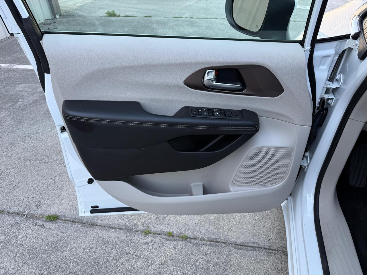 Chrysler Voyager  2022