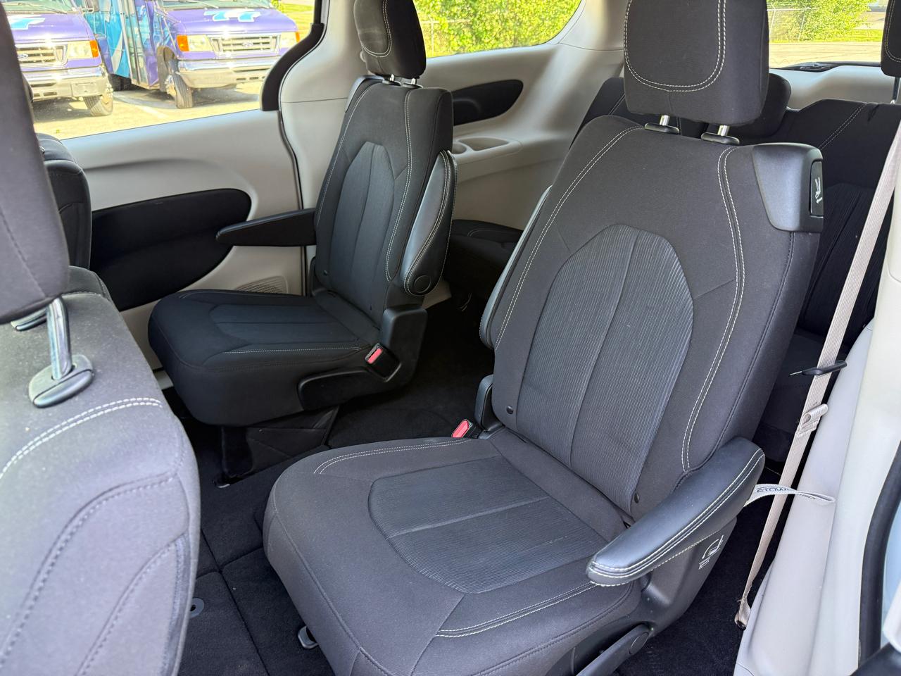 Chrysler Voyager  2022