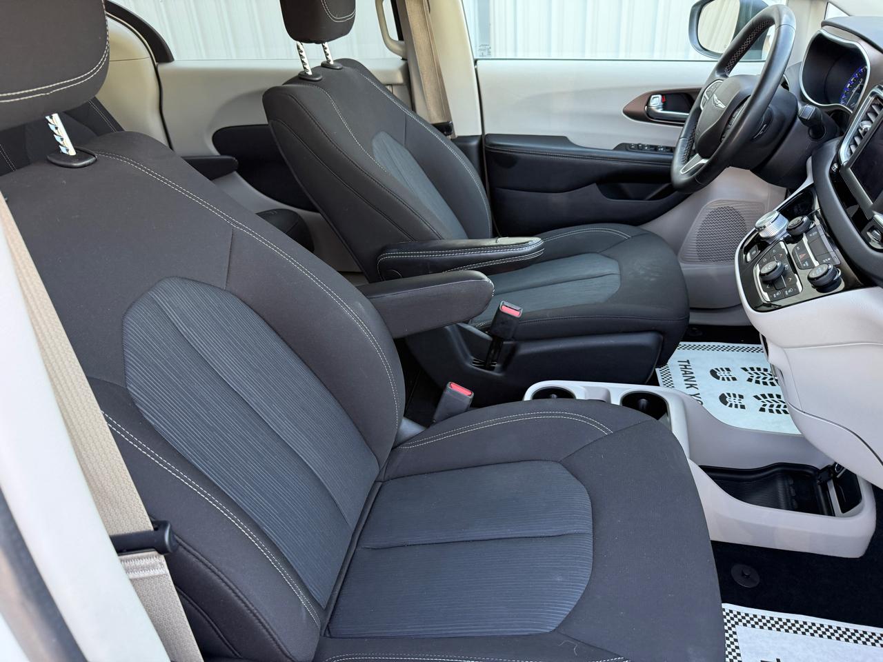 Chrysler Voyager  2022
