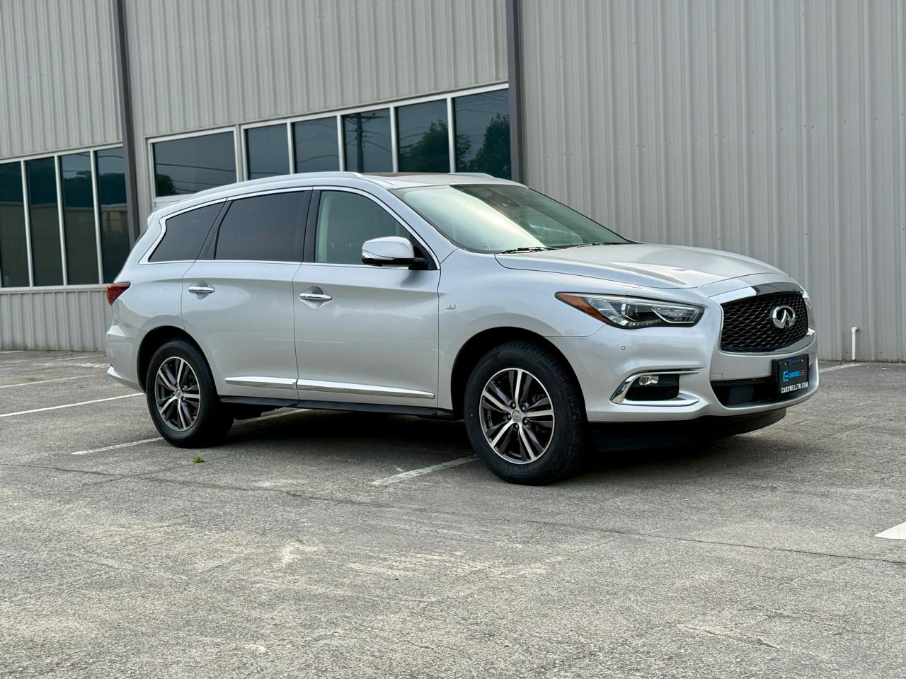 Infiniti QX60 LUXE AWD 2019