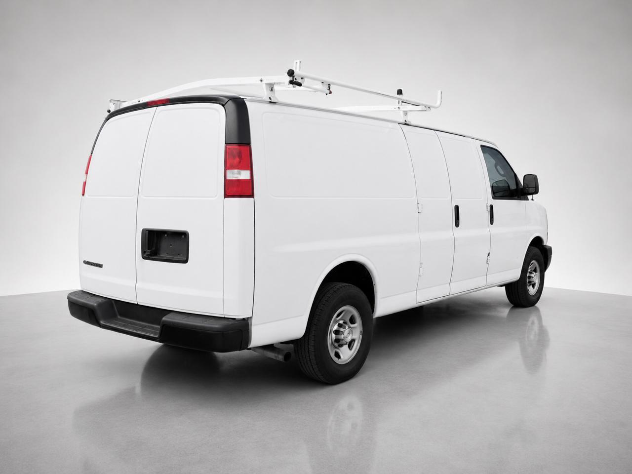Chevrolet Express Cargo Van RWD 2500 155" 2017