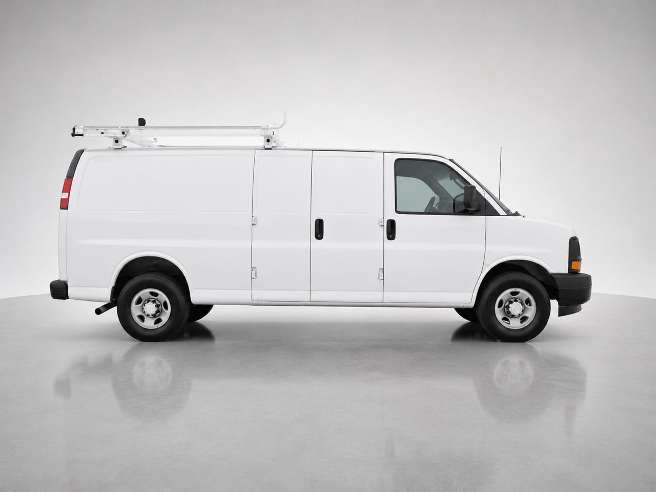 Chevrolet Express Cargo Van RWD 2500 155" 2017