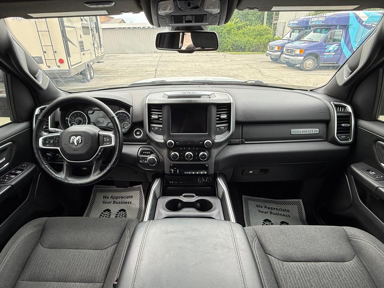 RAM 1500 Big Horn/Lone Star 4x4 Crew Cab 5'7" Box 2019